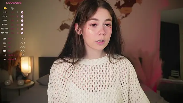 AuroraMari online show from 03.17.25