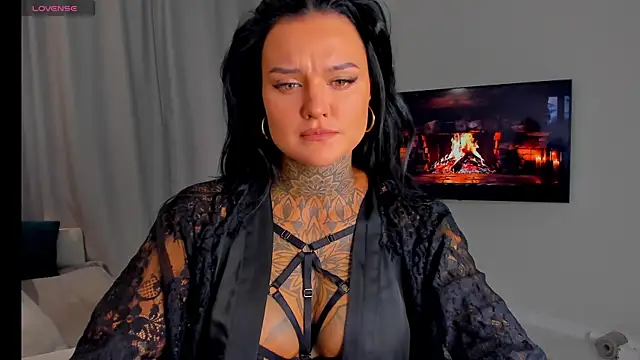 Snapshot of pantera_flashh chatting on 02.06.25 pantera flashh online show from 02.06.25