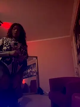 sophiahot thick online show from 10.21.25