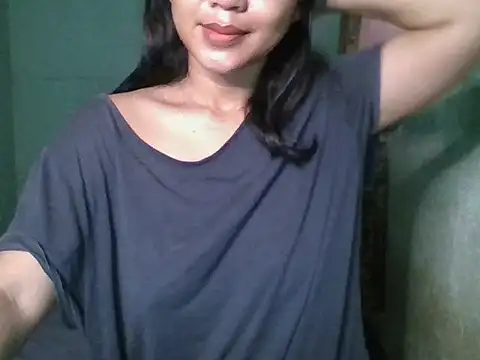 Snapshot of _smiling4u_ chatting on 10.16.25 smiling4u online show from 10.16.25