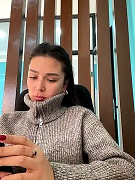 Snapshot of Sweet_Lollypop chatting on 12.15.25 Sweet Lollypop online show from 12.15.25