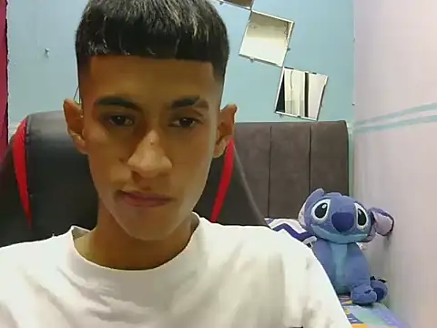 Angelstripboy online show from 05.12.26