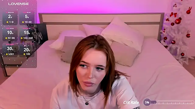 Snapshot of Phoenix_Margo chatting on 12.24.24 Phoenix Margo online show from 12.24.24