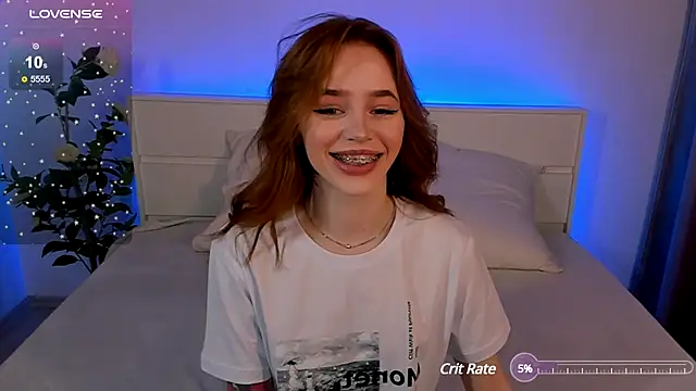 Snapshot of Phoenix_Margo chatting on 02.18.25 Phoenix Margo online show from 02.18.25