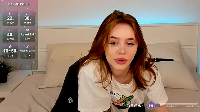 Snapshot of Phoenix_Margo chatting on 03.08.25 Phoenix Margo online show from 03.08.25