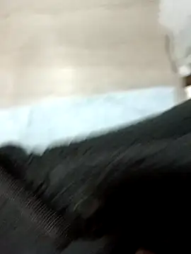 Snapshot of couplesecretdesires chatting on 01.24.25 couplesecretdesires online show from 01.24.25