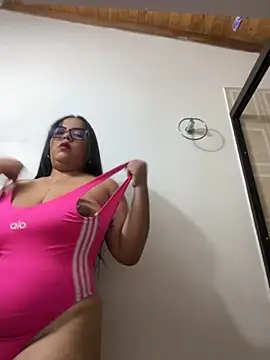 Snapshot of Anasofialu chatting on 09.15.25 Anasofialu online show from 09.15.25