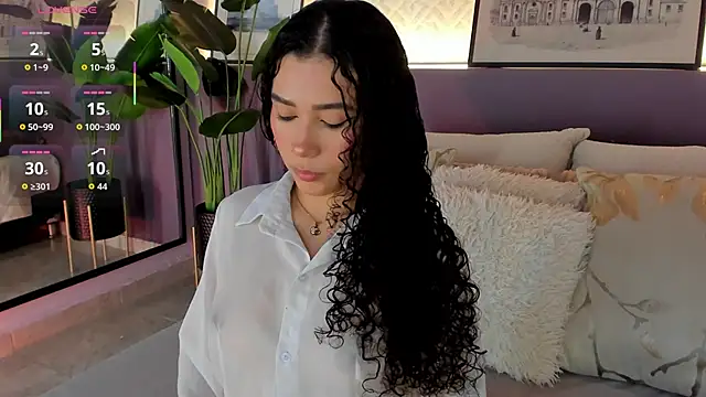 Snapshot of susan_cute198 chatting on 09.30.25 susan cute198 online show from 09.30.25