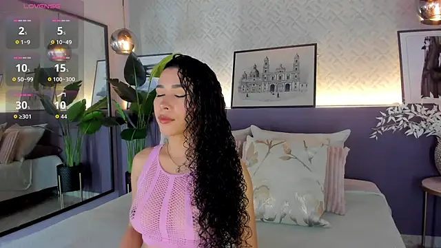 Snapshot of susan_cute198 chatting on 12.04.25 susan cute198 online show from 12.04.25