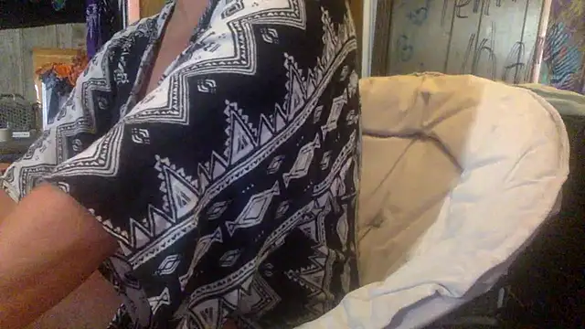 TrashleyRosebud online show from 06.19.26