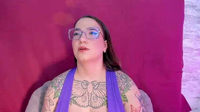 Snapshot of DEVA_BLUE_ chatting on 03.20.25 DEVA BLUE  online show from 03.20.25