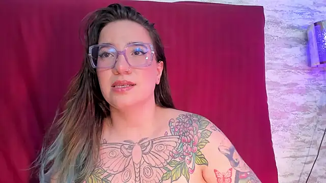 Snapshot of DEVA_BLUE_ chatting on 03.22.25 DEVA BLUE  online show from 03.22.25