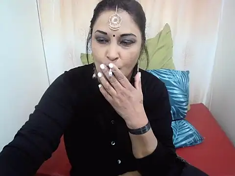 Snapshot of Indian_candy9 chatting on 10.20.25 Indian candy9 online show from 10.20.25