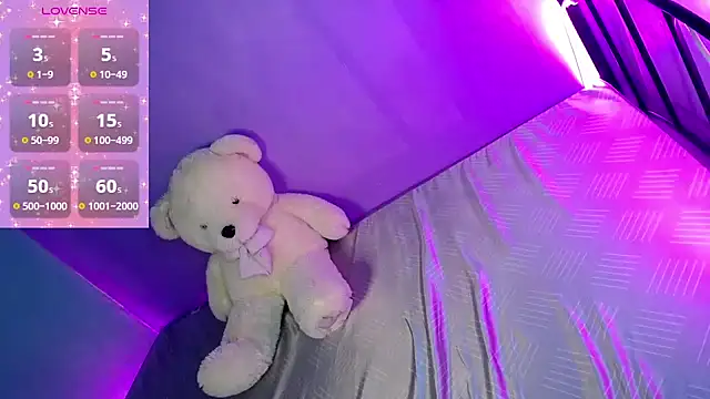 katie white online show from 01.14.26