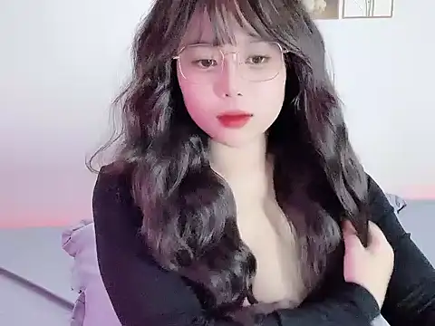   Lyly   online show from 11.03.25