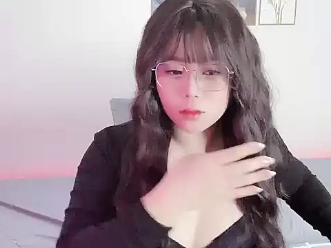   Lyly   online show from 11.26.25