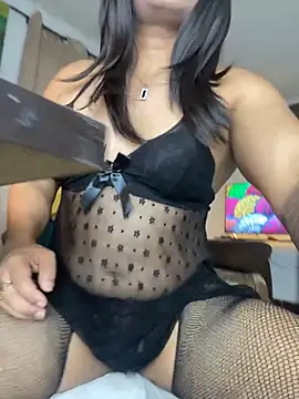 Snapshot of mommycum69_ chatting on 05.03.26 mommycum69 online show from 05.03.26