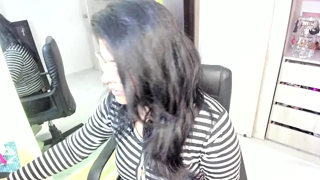 Snapshot of BellaFlaming chatting on 06.09.26 BellaFlaming online show from 06.09.26