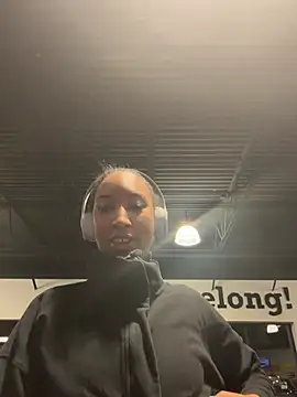 Iceblanca online show from 02.12.26