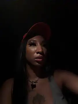 Snapshot of Iceblanca chatting on 05.17.26 Iceblanca online show from 05.17.26