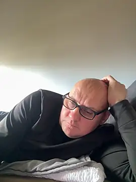 vanjbi45 online show from 10.27.25