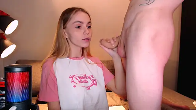 juliaanddima online show from 11.16.25