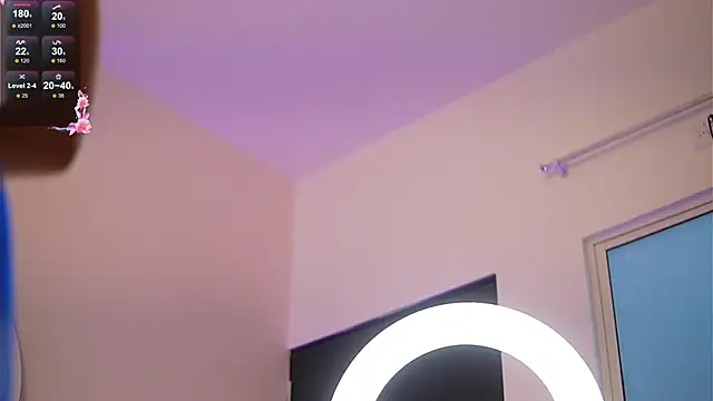 caroline adams  online show from 02.08.26