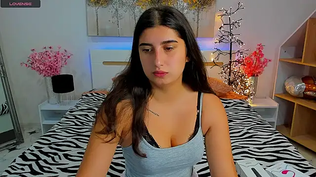 Snapshot of Linda_EX chatting on 10.09.25 Linda EX online show from 10.09.25