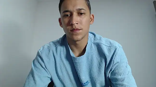 Snapshot of angel_sensual95 chatting on 03.20.25 angel sensual95 online show from 03.20.25