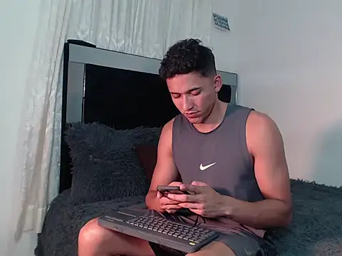 Snapshot of angel_sensual95 chatting on 09.26.25 angel sensual95 online show from 09.26.25