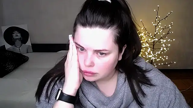 Emily Mo online show from 04.01.26