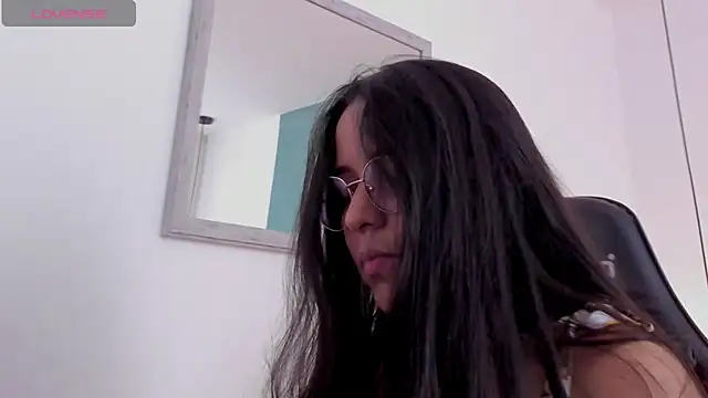 lucy blue28 online show from 04.14.26