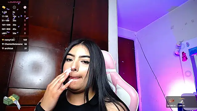 eva six online show from 12.12.24