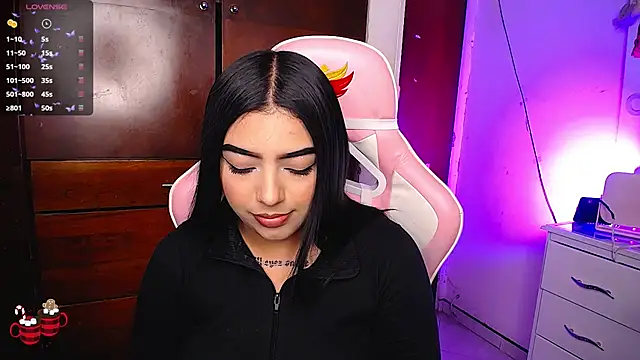 eva six online show from 12.19.24