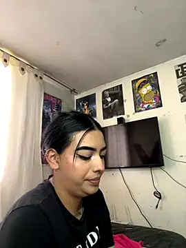 eva six online show from 10.15.25