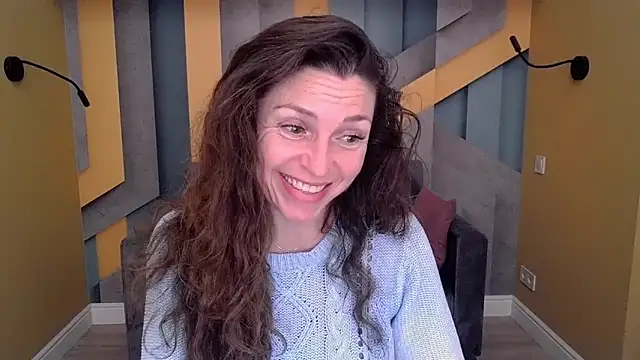 EllaLong online show from 10.29.25