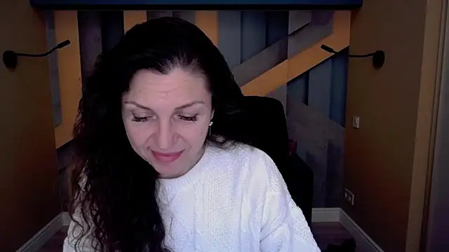 EllaLong online show from 01.06.26