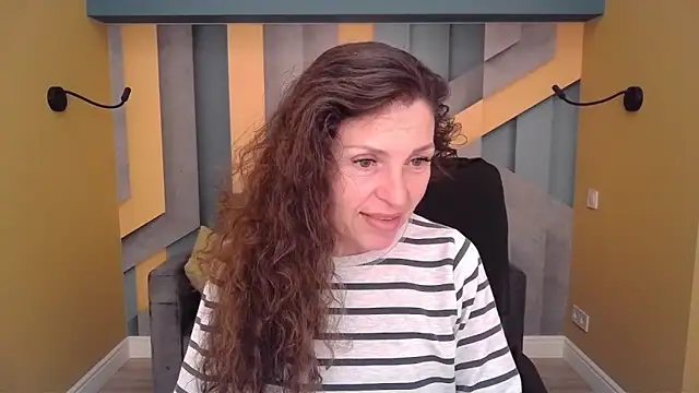 EllaLong online show from 04.14.26