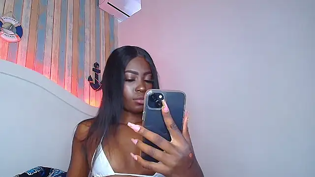 NaiaGils online show from 03.14.25