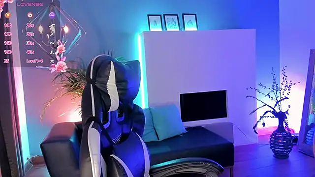 Snapshot of Megan_inked chatting on 02.03.26 Megan inked online show from 02.03.26