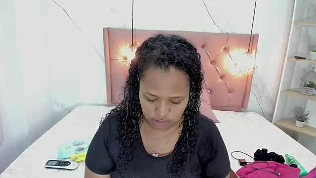 Belle Brunette online show from 02.14.25