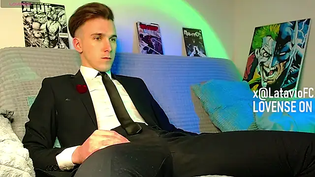 Midnighter  online show from 04.10.26