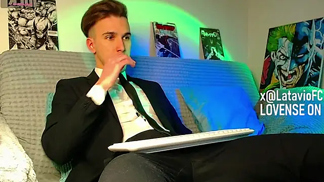 Midnighter  online show from 04.12.26