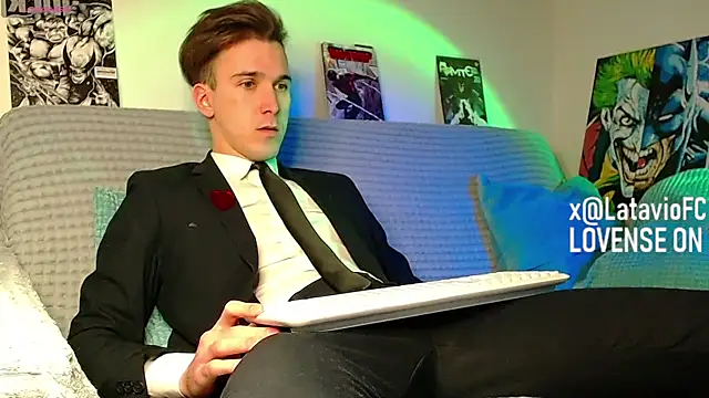 Midnighter  online show from 04.28.26