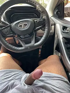 Dakku 69 online show from 10.14.25