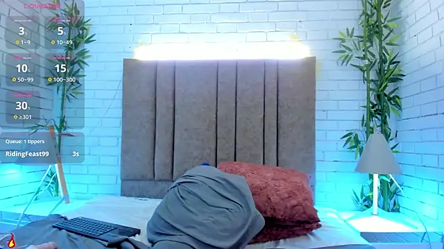 charlottewhitte online show from 02.21.25