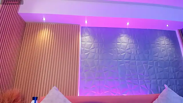 charlottewhitte online show from 03.03.25