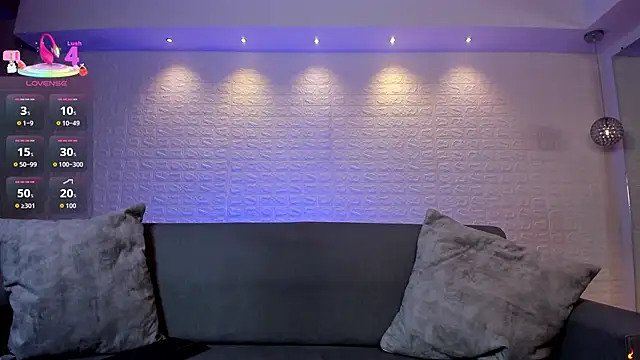 charlottewhitte online show from 09.14.25