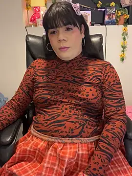 Snapshot of Violetacam_05 chatting on 03.11.25 Violetacam 05 online show from 03.11.25