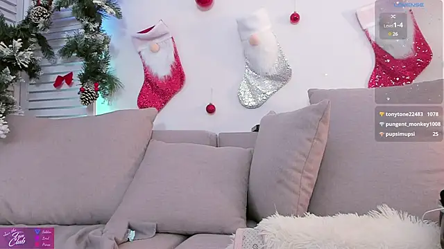 Snapshot of Janes_Art chatting on 01.07.25 Janes Art online show from 01.07.25